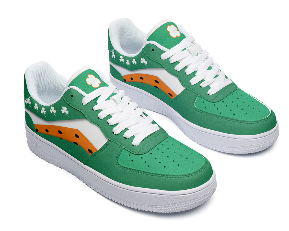 Saint Patrick Sneakers: Shamrock Pattern Court Sneakers
