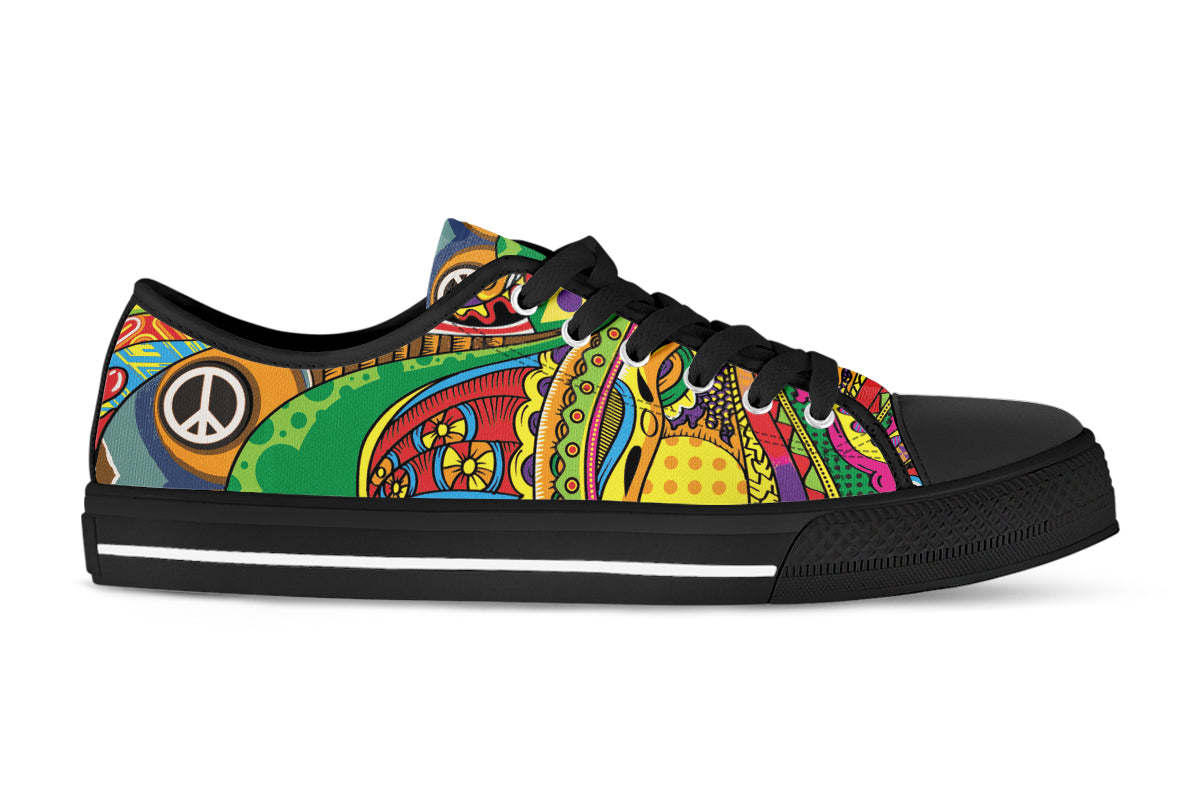 Peace of Color Sneakers: Peace Sign Pattern Low Top Sneakers