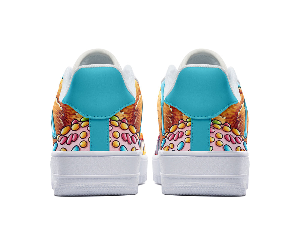Cupcake Sneakers: Cupcake Pattern Court Sneakers