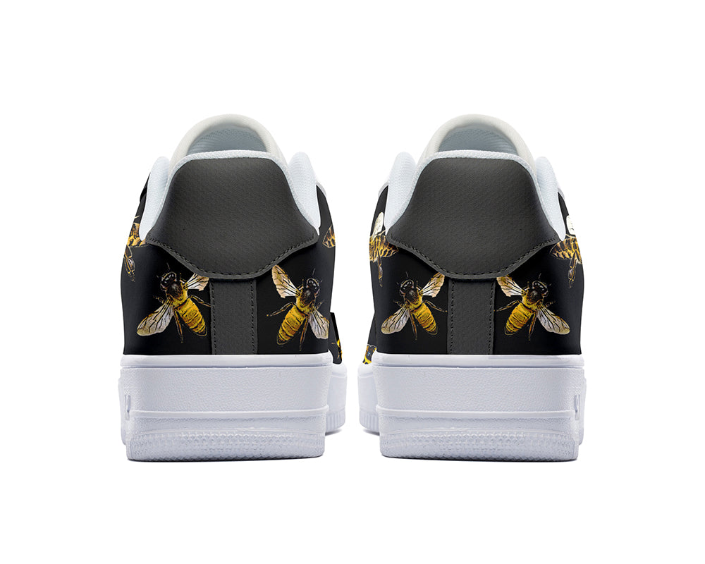 BEES SNEAKERS