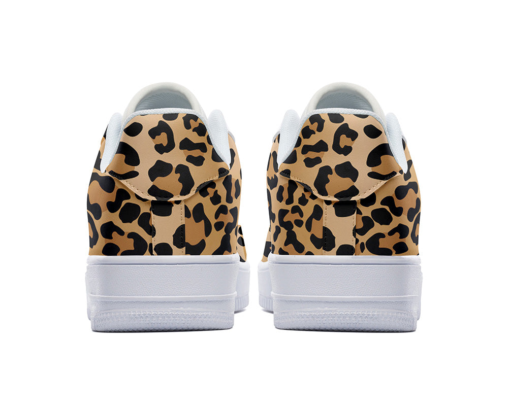 Leopard Sneakers: Leopard Print Pattern Court Sneakers