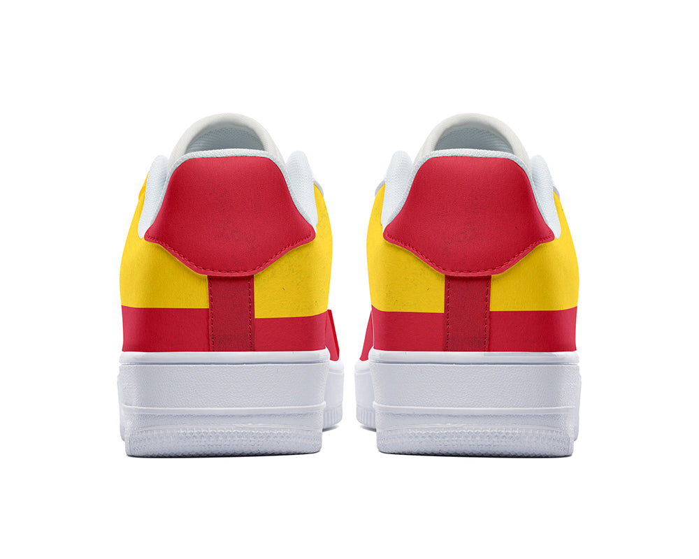 Spanish Flag Sneakers: Spanish Flag Pattern Court Sneakers