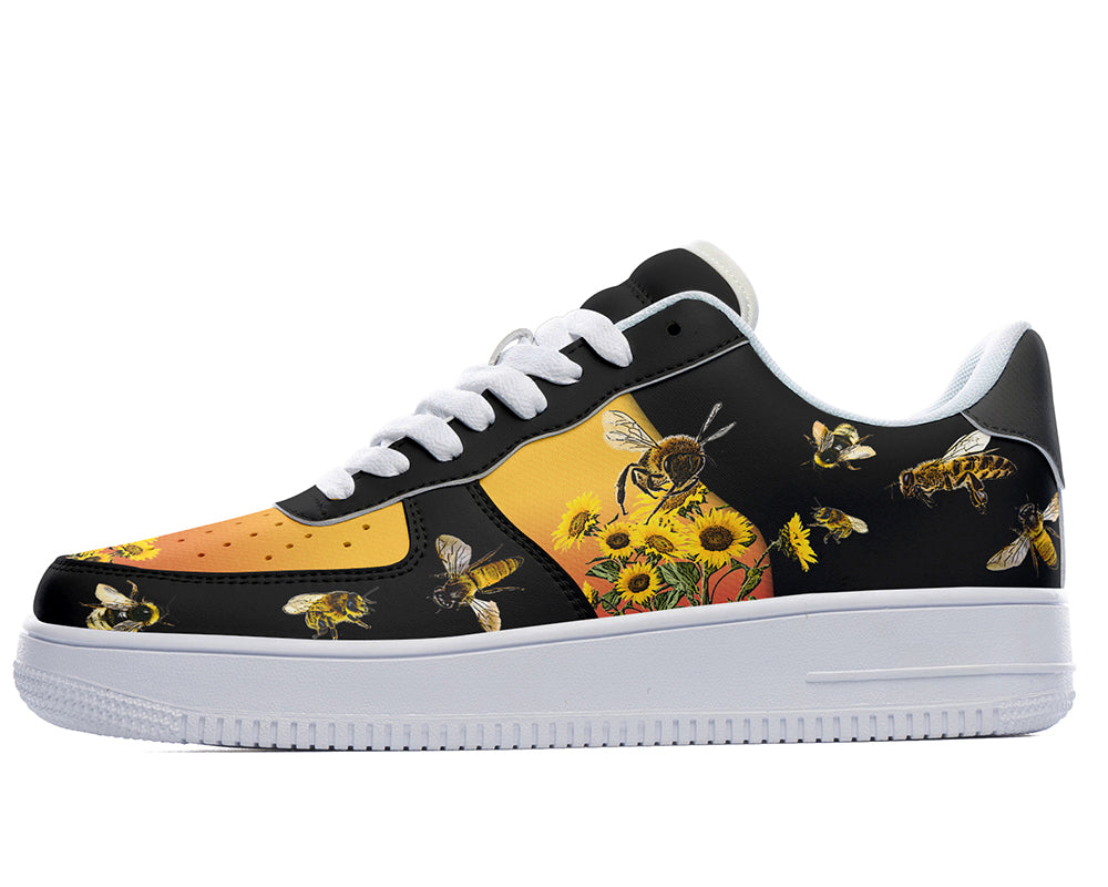 BEES SNEAKERS