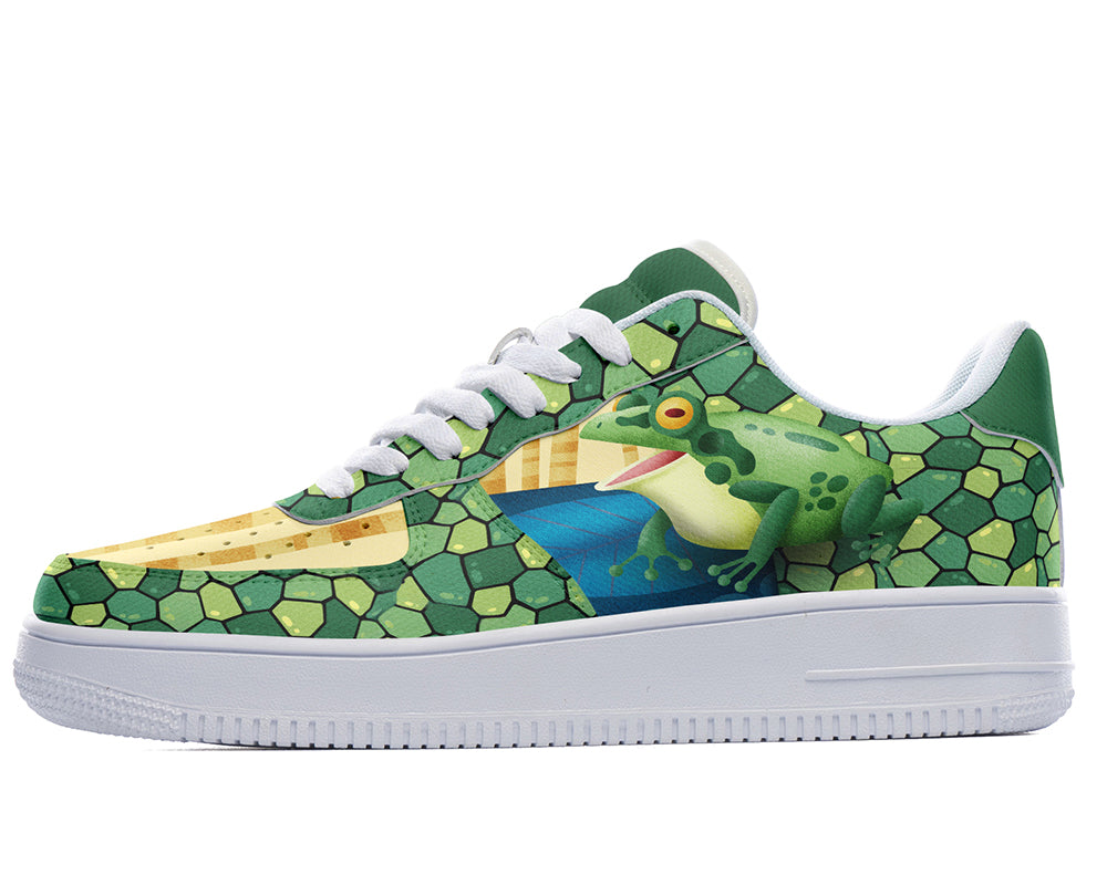 Frog Sneakers: Frog Pattern Court Sneakers