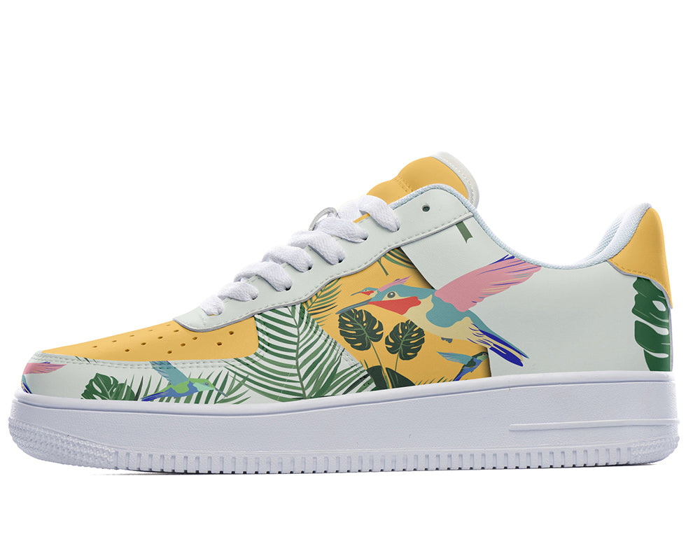 Hummingbird Sneakers: Tropical Hummingbird Pattern Court Sneakers