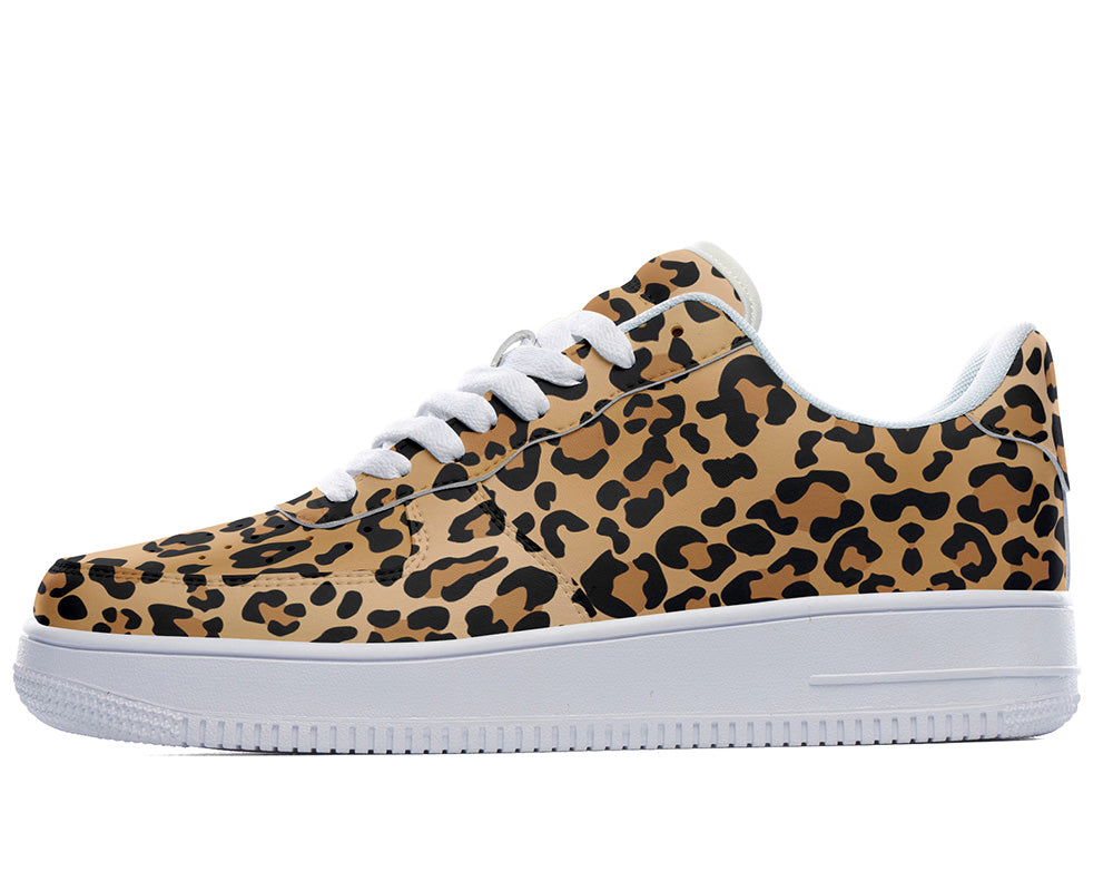 Leopard Sneakers: Leopard Print Pattern Court Sneakers