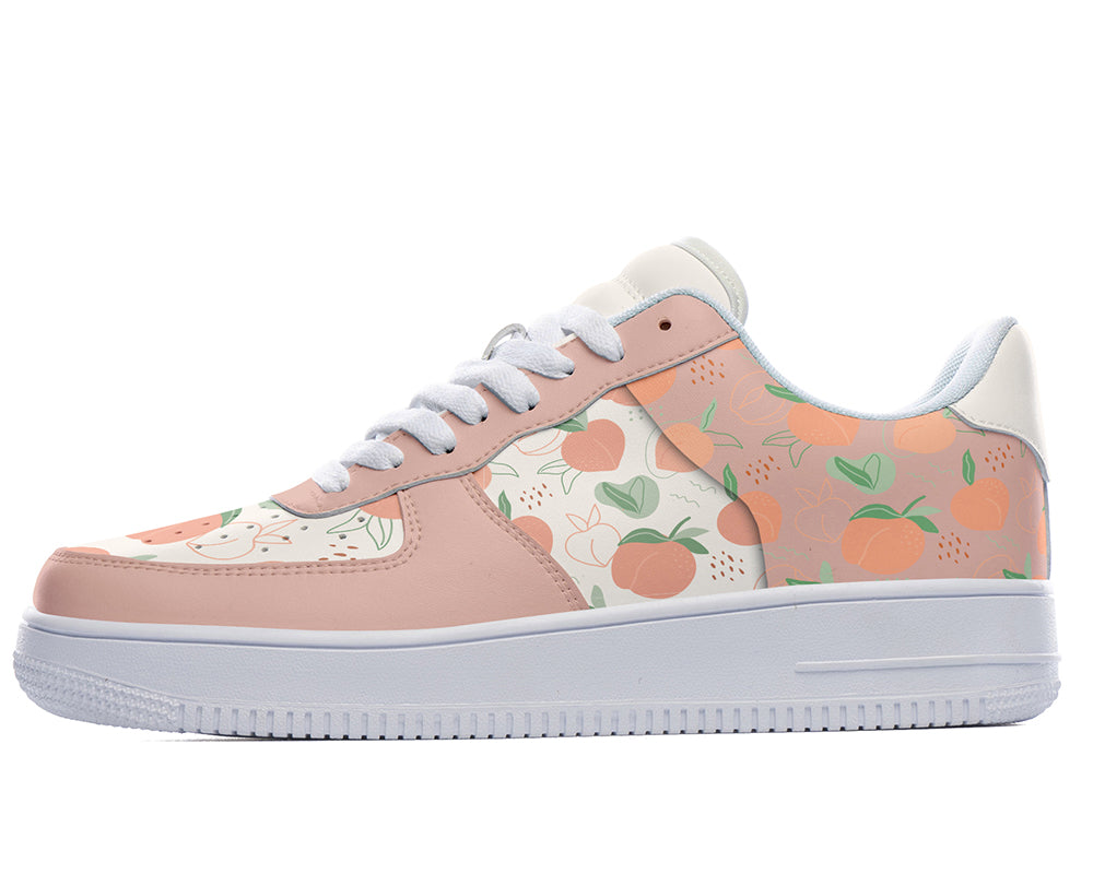 Peach Fruit Sneakers: Peach Pattern Court Sneakers