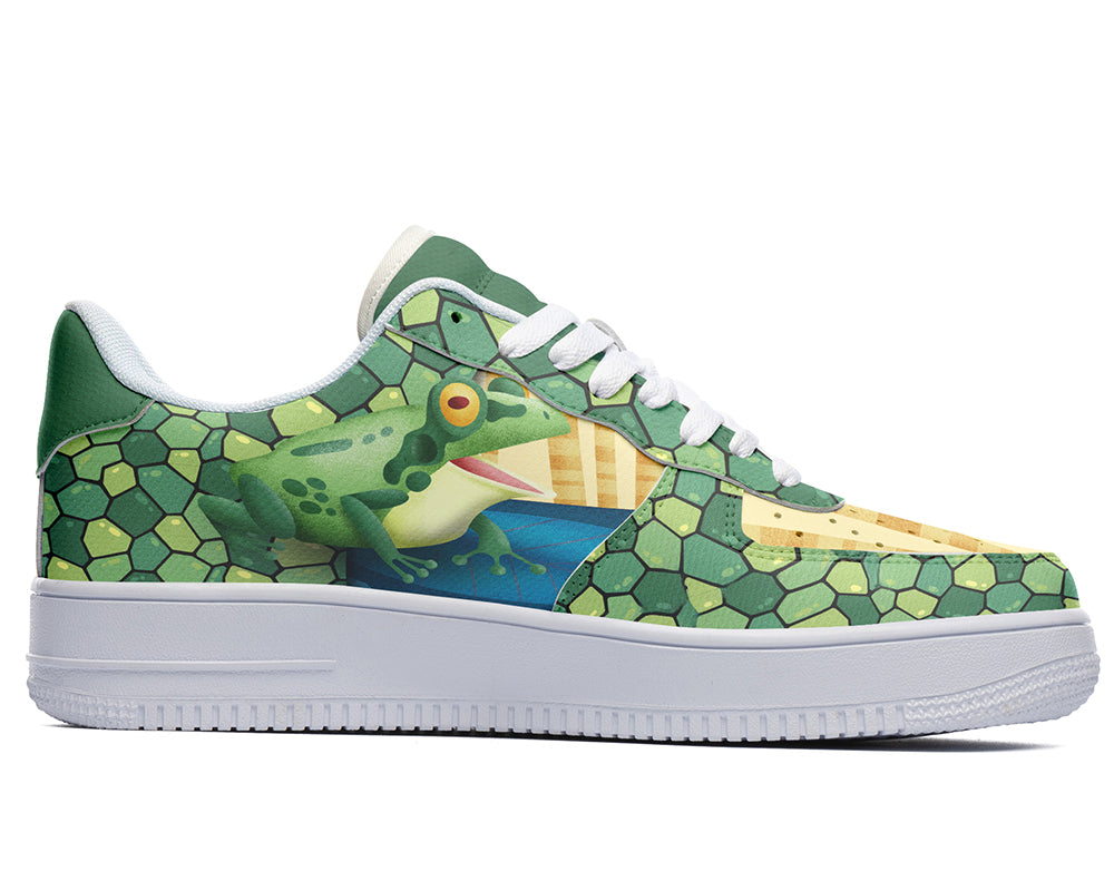 Frog Sneakers: Frog Pattern Court Sneakers
