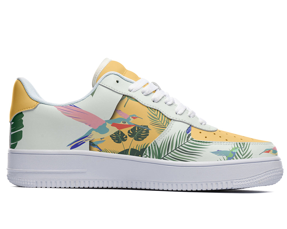 Hummingbird Sneakers: Tropical Hummingbird Pattern Court Sneakers
