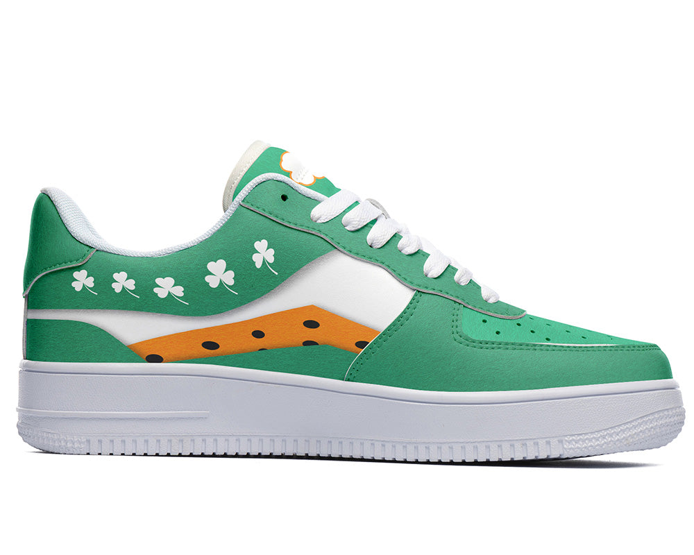 Saint Patrick Sneakers: Shamrock Pattern Court Sneakers