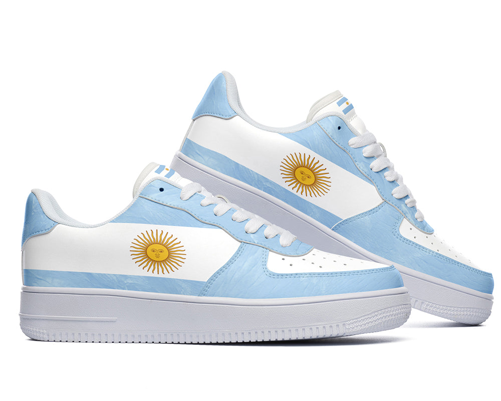 Argentinian Flag Sneakers: Argentinian Flag Pattern Court Sneakers