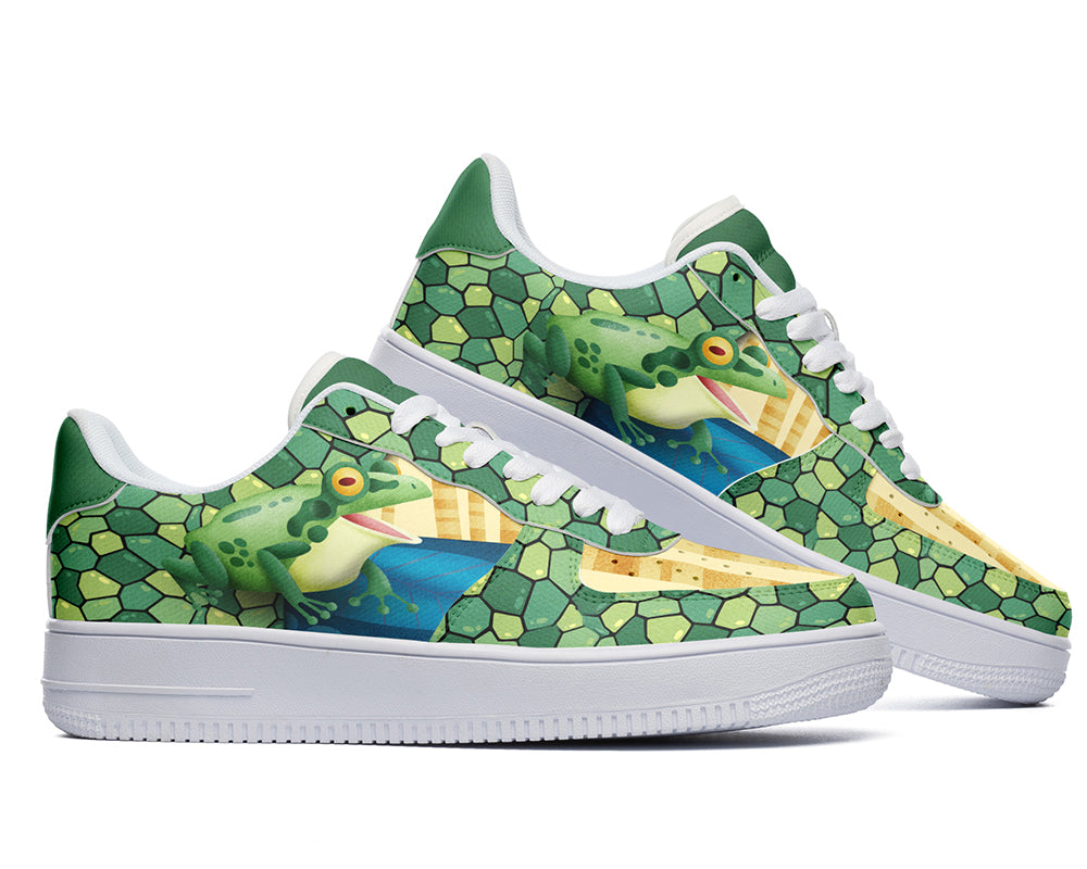 Frog Sneakers: Frog Pattern Court Sneakers