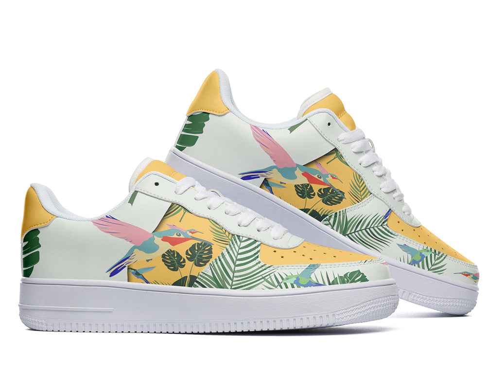 Hummingbird Sneakers: Tropical Hummingbird Pattern Court Sneakers