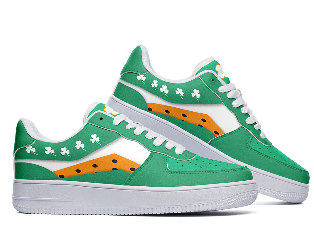 Saint Patrick Sneakers: Shamrock Pattern Court Sneakers