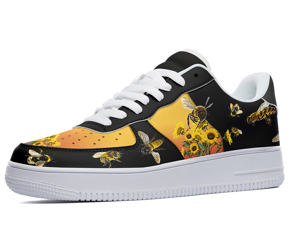 BEES SNEAKERS