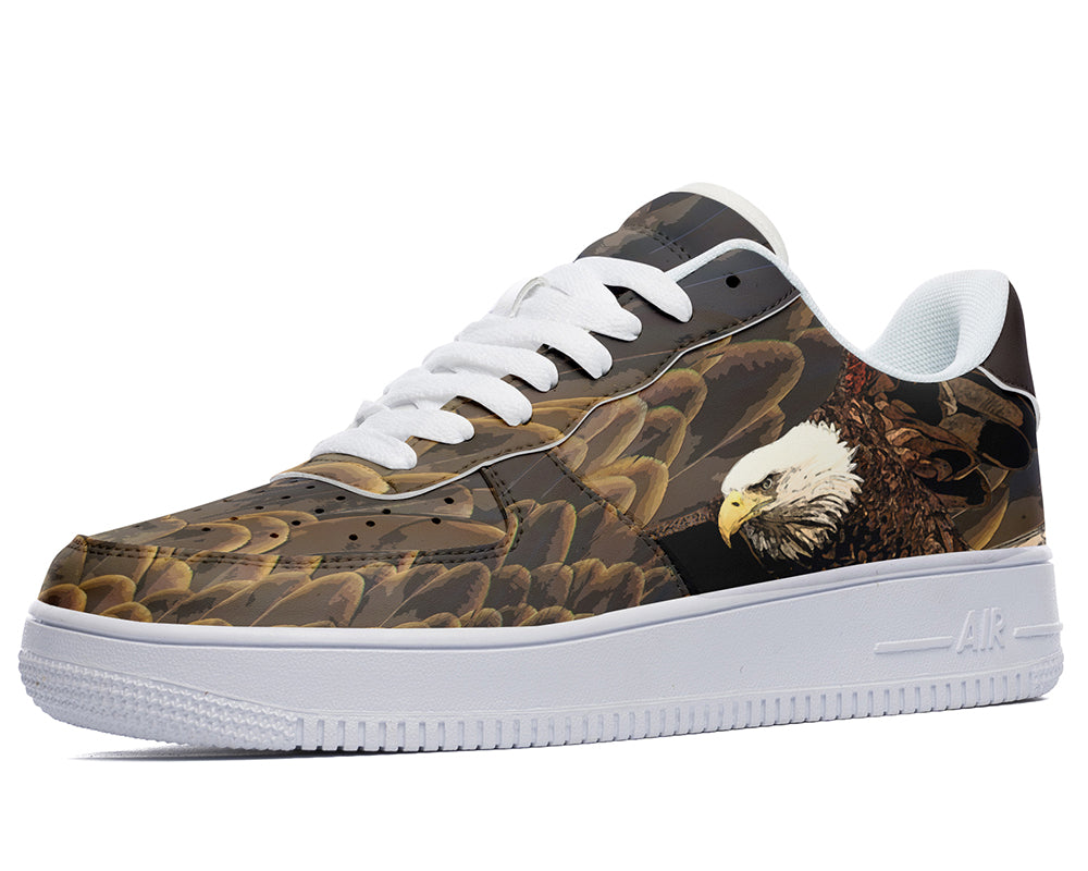 Eagle Sneakers: Bald Eagle Illustration Court Sneakers