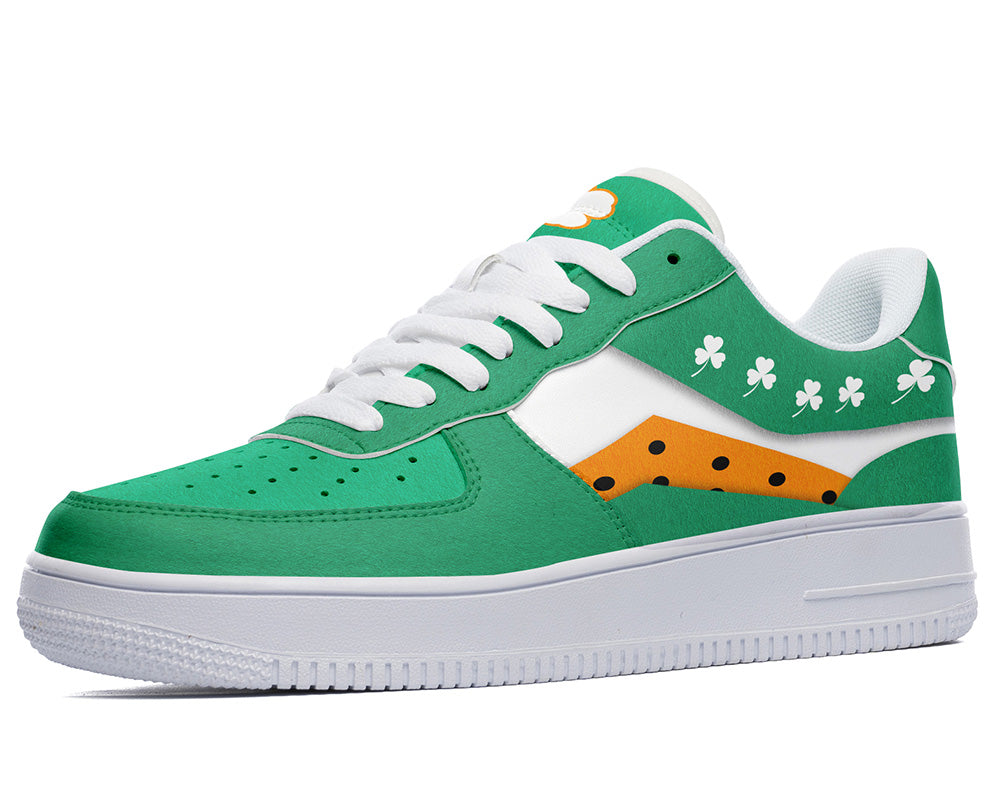Saint Patrick Sneakers: Shamrock Pattern Court Sneakers