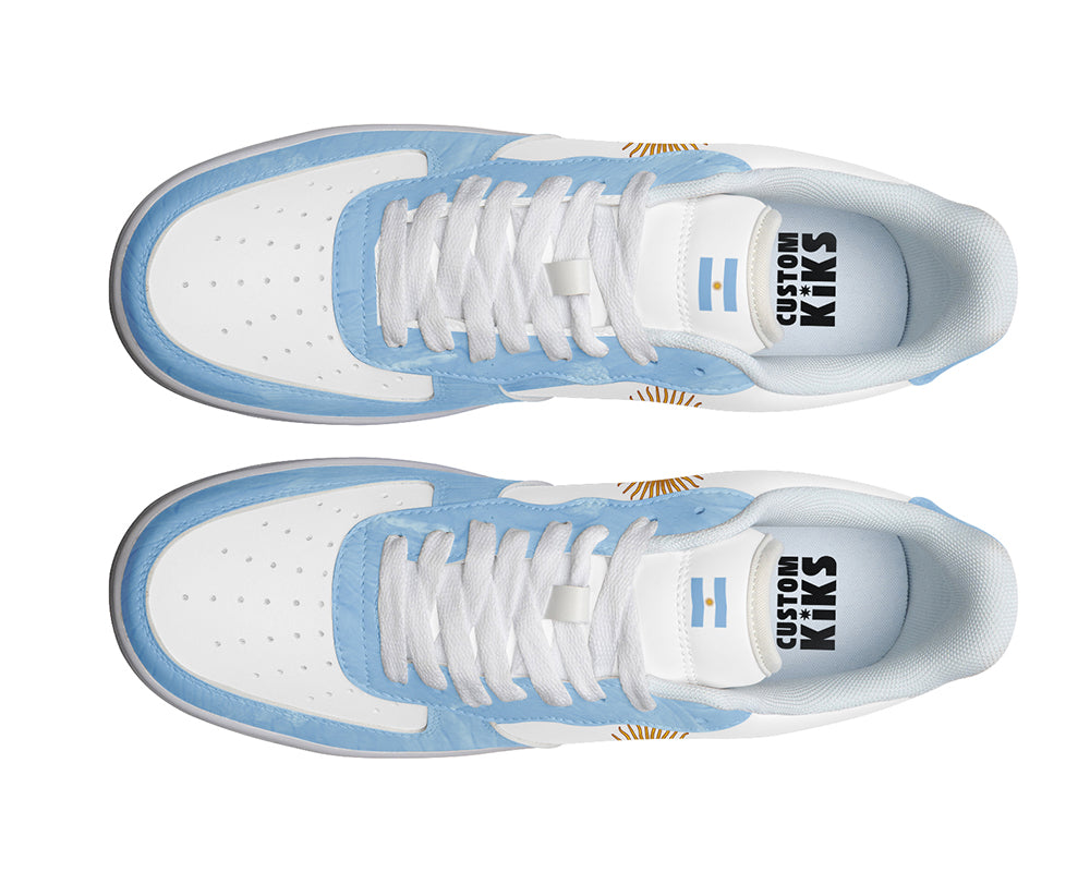 Argentinian Flag Sneakers: Argentinian Flag Pattern Court Sneakers