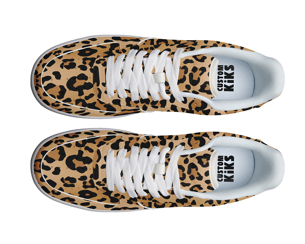 Leopard Sneakers: Leopard Print Pattern Court Sneakers
