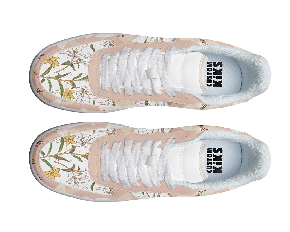 Lily Sneakers: Lily Flower Pattern Court Sneakers