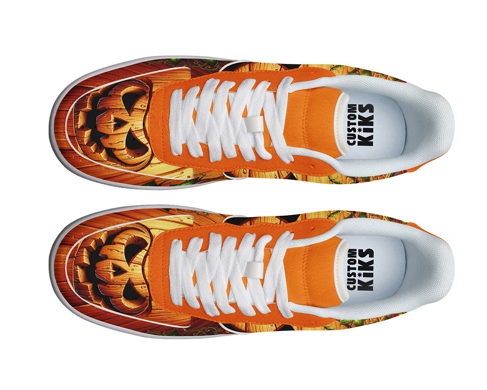 Halloween Sneakers: Jack-O-Lantern Pumpkin Pattern Court Sneakers