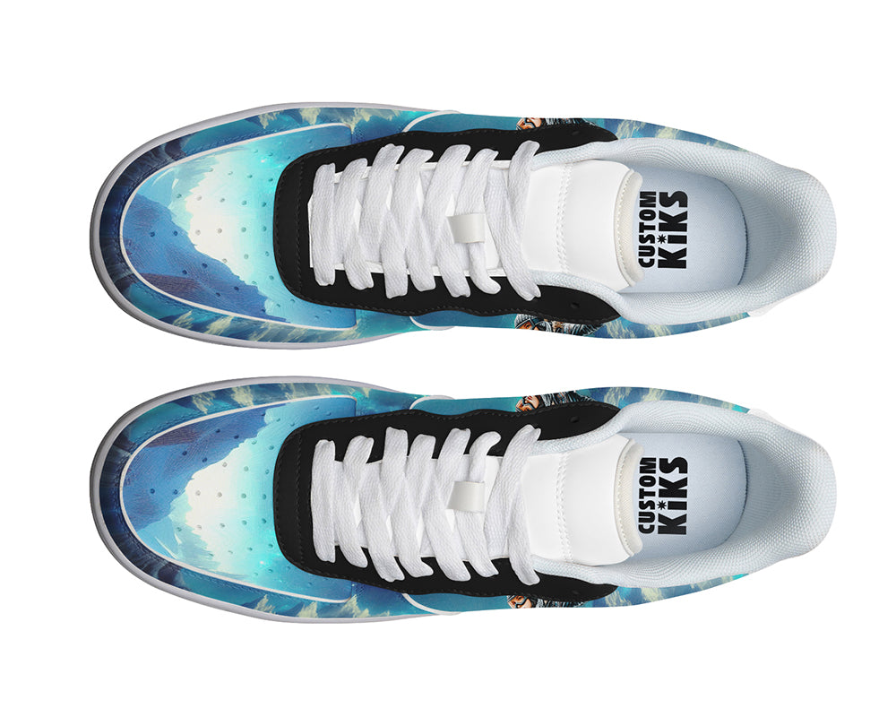 Snowboarding Sneakers: Snowboarder Illustration Court Sneakers