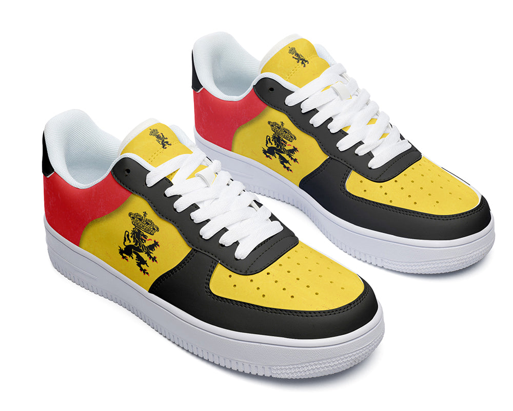 Belgian Flag Sneakers: Belgian Flag Pattern Court Sneakers