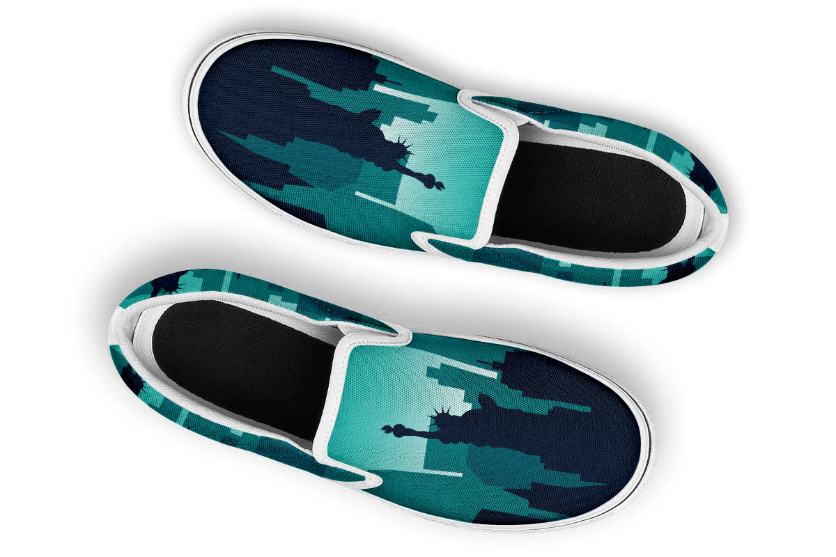 New York Sneakers: New York Skyline Pattern Slip On Sneakers
