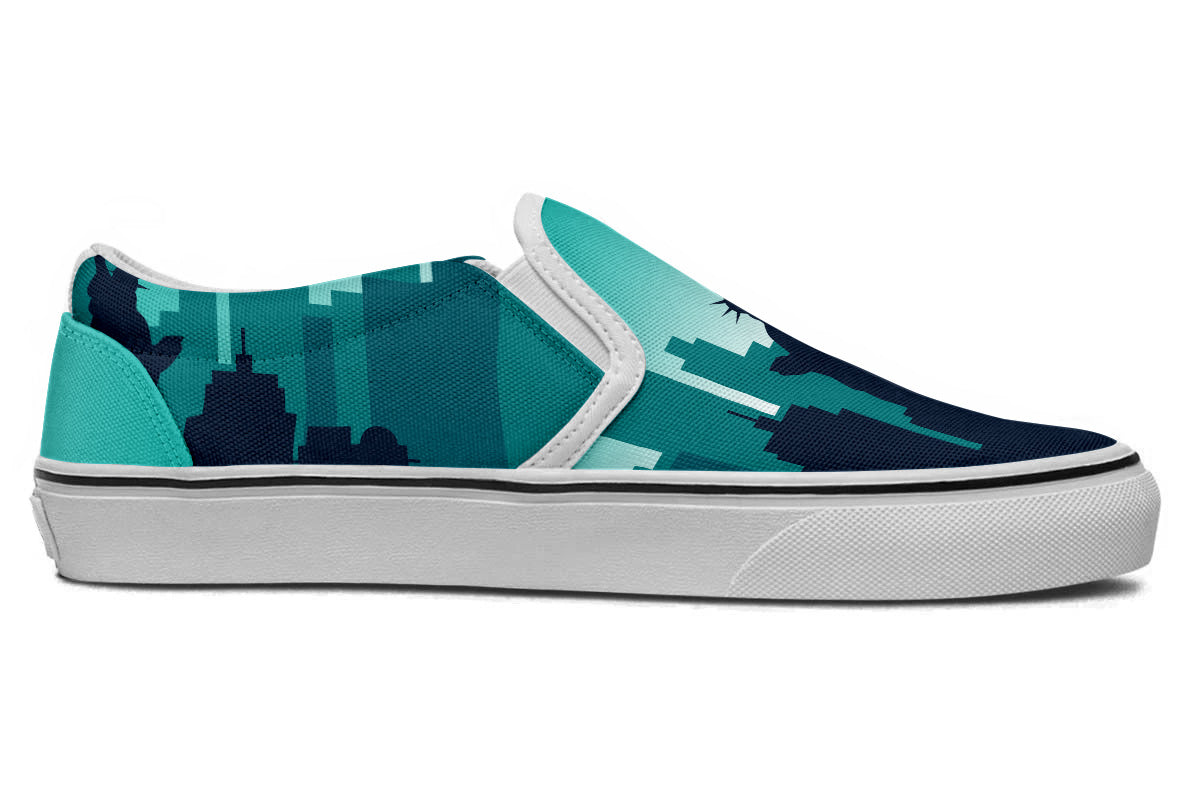 New York Sneakers: New York Skyline Pattern Slip On Sneakers