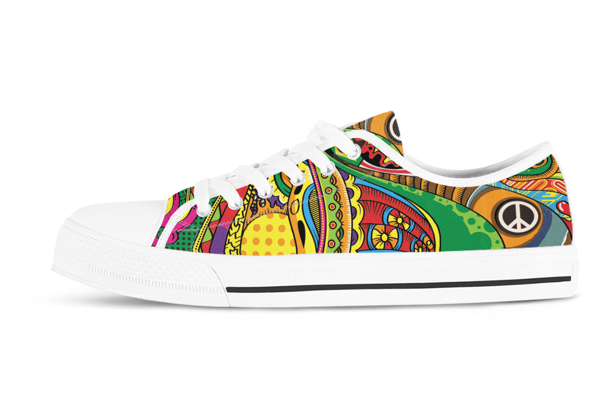 Peace of Color Sneakers: Peace Sign Pattern Low Top Sneakers