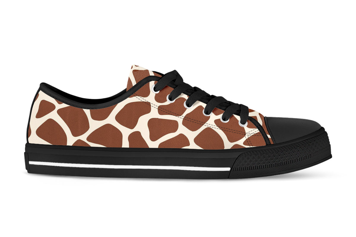 Giraffe Sneakers: Giraffe Animal Pattern Low Top Sneakers