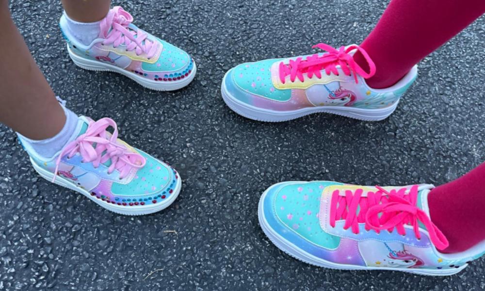 Unicorn Sneakers: Cute Unicorn Illustration Court Sneakers